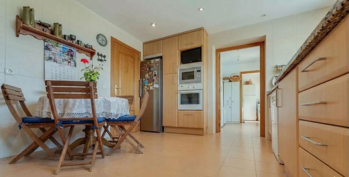 5 makuuhuone Huvila myytävänä paikassa Benahavis mukana uima-altaan 
autotalli - 2 100 000 € (Ref: 9669320)