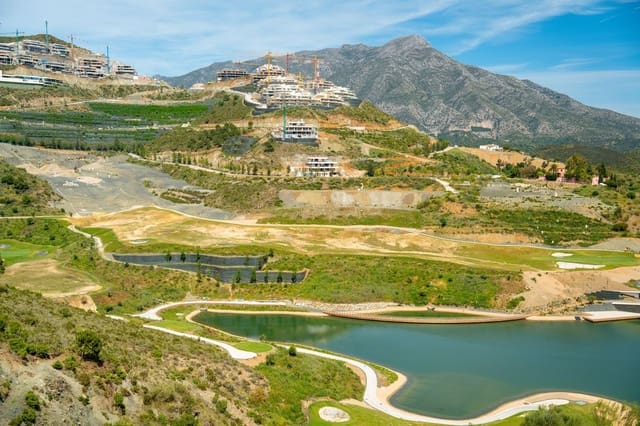 3 chambre Appartement à vendre à La Zagaleta - El Madroñal, Benahavís avec piscine garage - 1 449 000 € (Ref: 9727512)