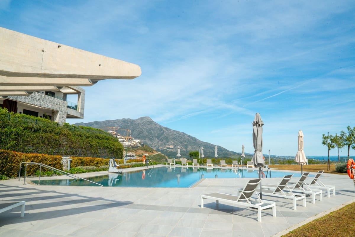 3 soverom Leilighet til salgs i Benahavis med svømmebasseng garasje - € 1 449 000 (Ref: 9727512)