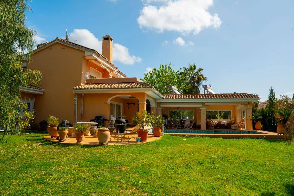 4 soveværelse Villa til salg i Elviria med garage - € 1.600.000 (Ref: 9730811)
