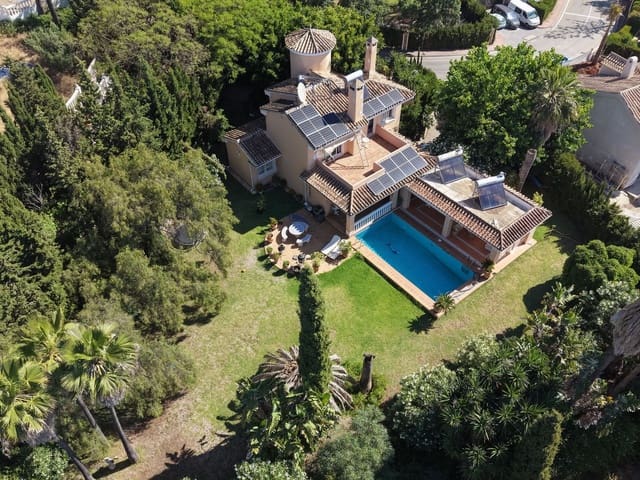 4 quarto Moradia para venda em Elviria, Marbella com garagem - 1 600 000 € (Ref: 9730811)
