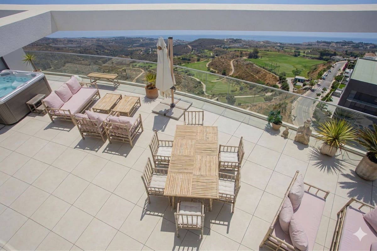 2 chambre Penthouse à vendre à Mijas avec piscine garage - 795 000 € (Ref: 9747369)