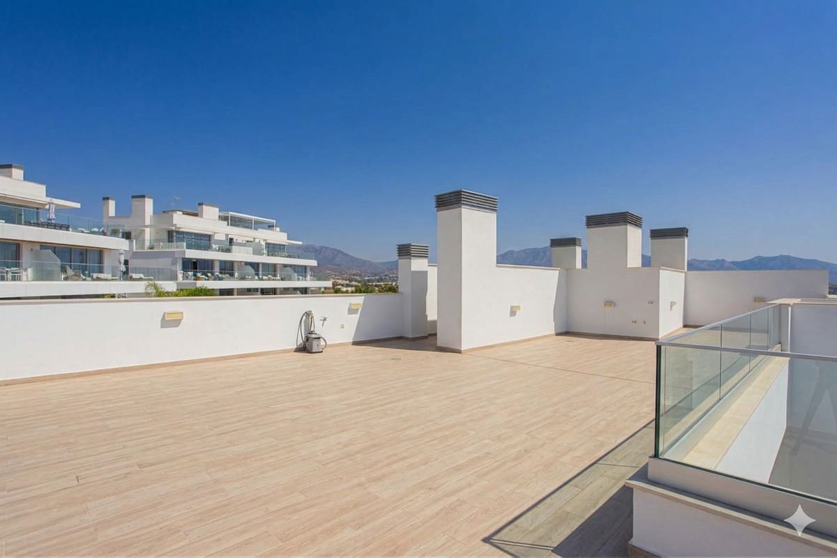 2 chambre Penthouse à vendre à Mijas avec piscine garage - 795 000 € (Ref: 9747369)