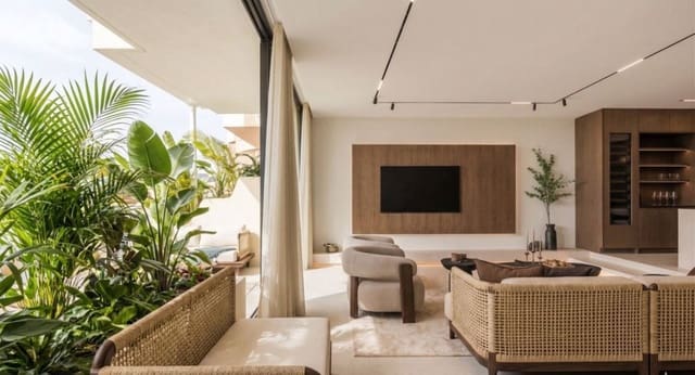 3 bedroom Townhouse for sale in Aloha Golf, Marbella with pool garage - € 1,550,000 (Ref: 9752357)