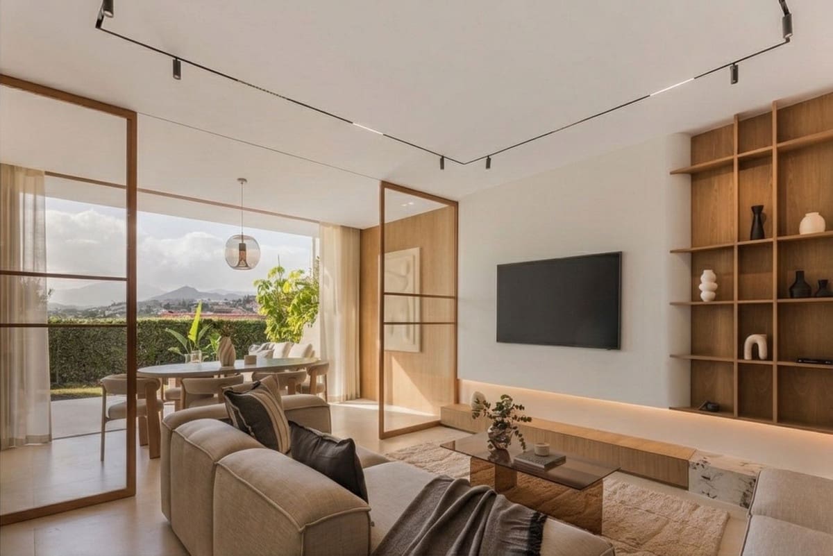 4 bedroom Townhouse for sale in Nueva Andalucia with pool garage - € 1,595,000 (Ref: 9752358)