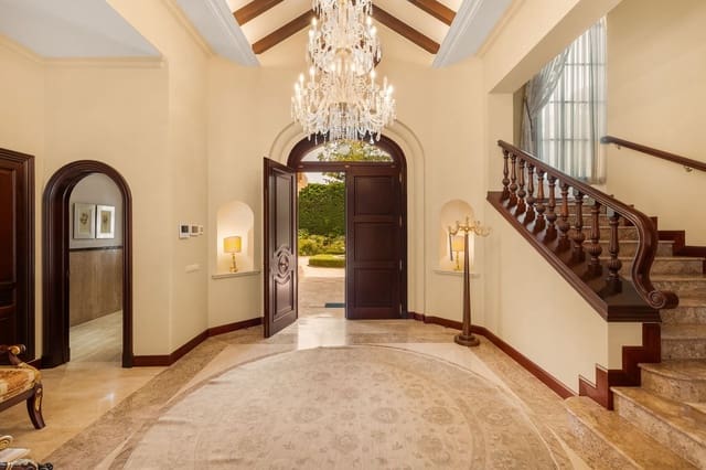 8 soveværelse Villa til salg i Guadalmina Baja, Marbella med swimmingpool garage - € 9.700.000 (Ref: 9793763)