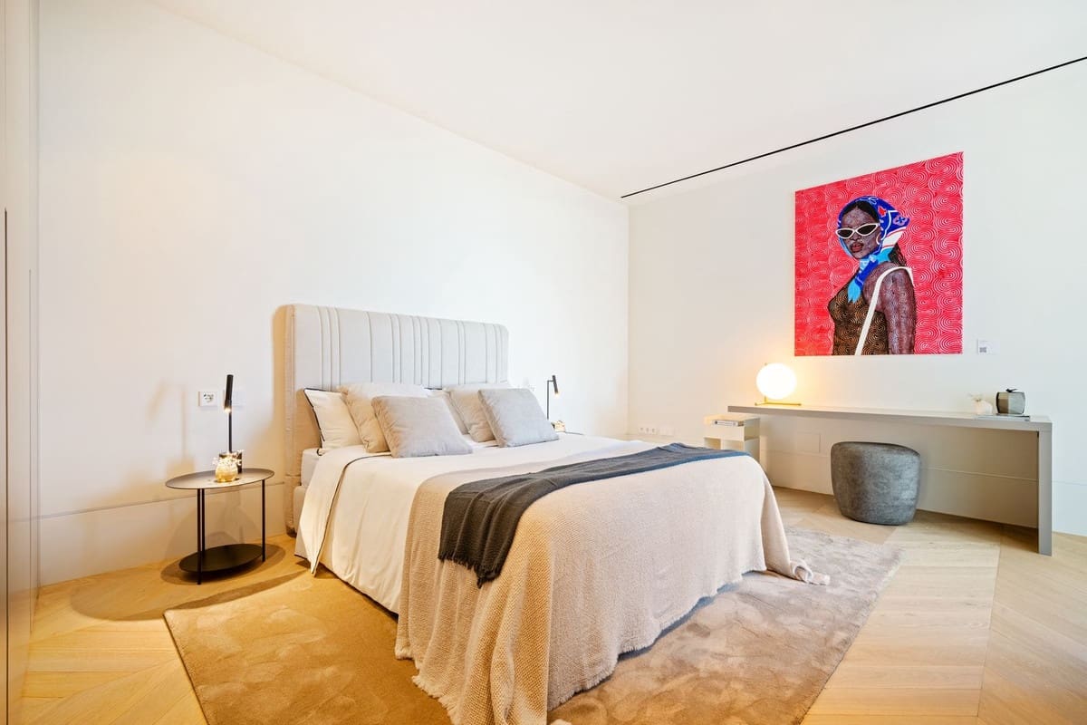 6 quarto Moradia para venda em Benahavis com piscina garagem - 8 995 000 € (Ref: 9795002)