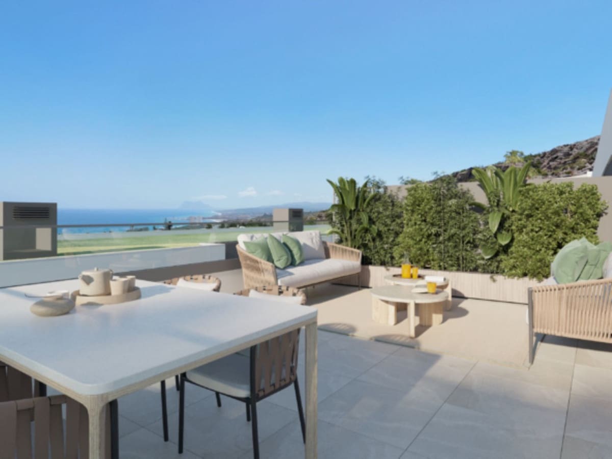 Casa de 4 habitaciones en Manilva en venta con piscina garaje - 490.000 € (Ref: 9795302)