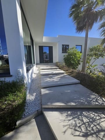 4 soveværelse Villa til salg i Cabopino, Marbella med swimmingpool garage - € 5.995.000 (Ref: 9798267)