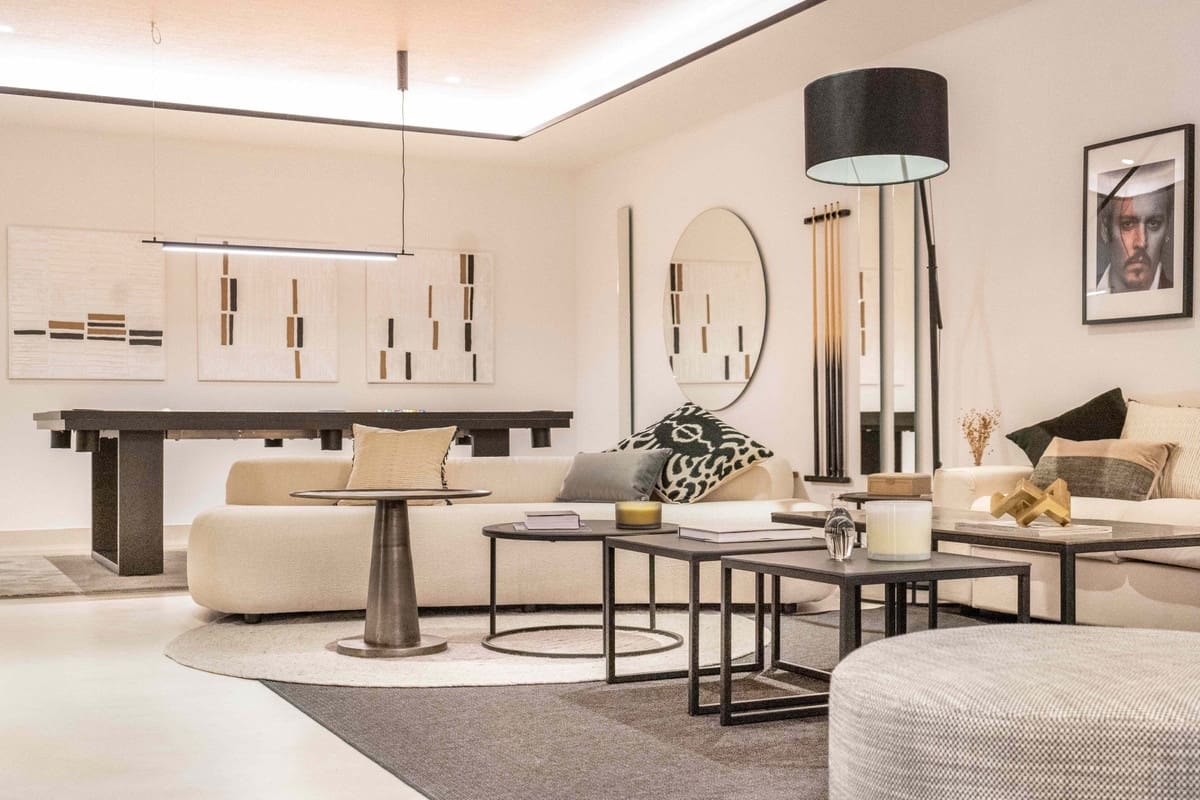 6 bedroom Villa for sale in Golden Mile with pool garage - € 5,900,000 (Ref: 9798268)