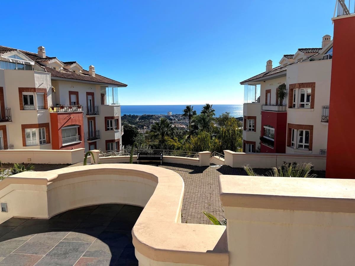 2 sovrum Lägenhet till salu i Benalmadena med pool garage - 333 000 € (Ref: 9811202)