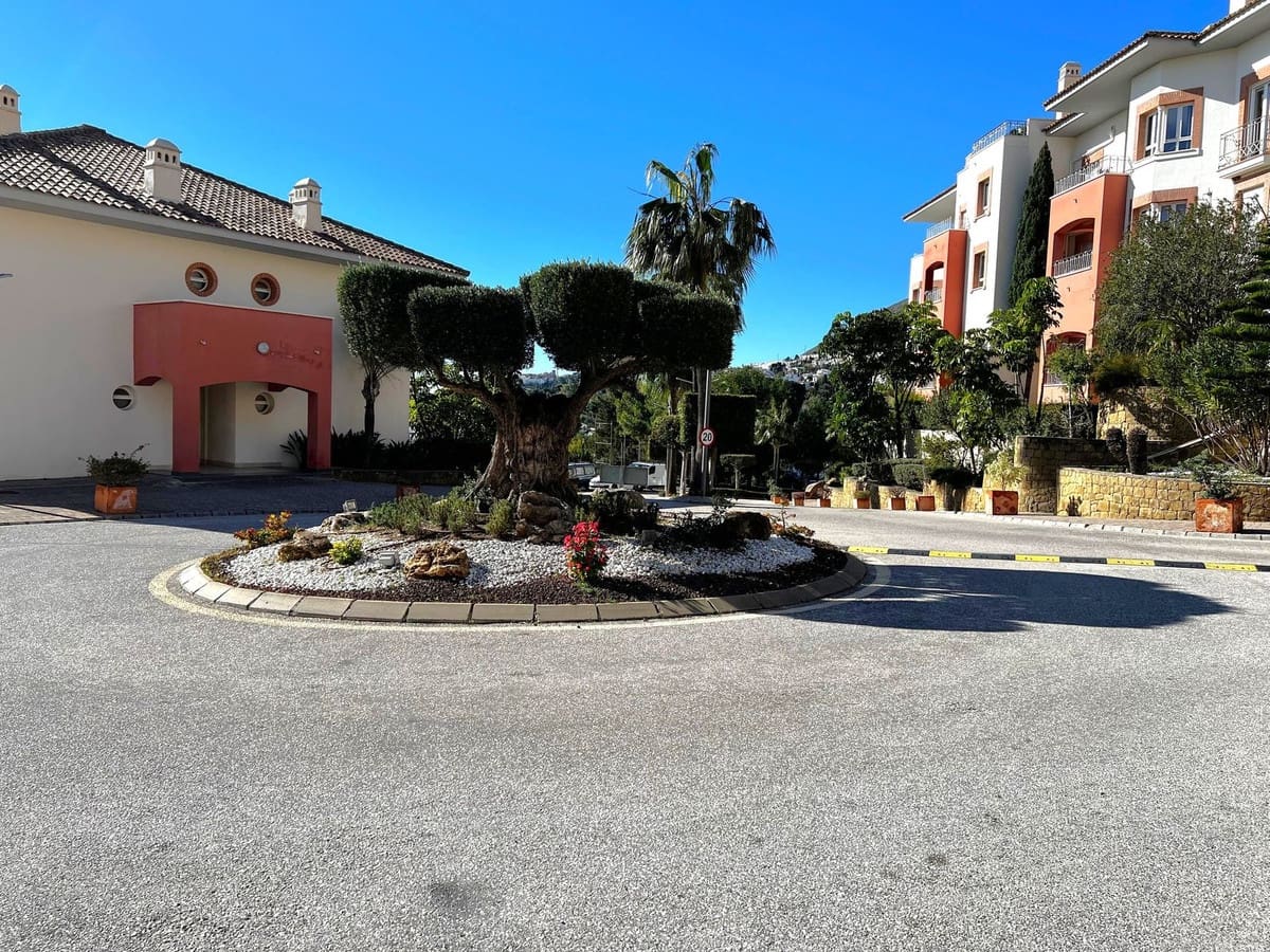 2 sovrum Lägenhet till salu i Benalmadena med pool garage - 333 000 € (Ref: 9811202)