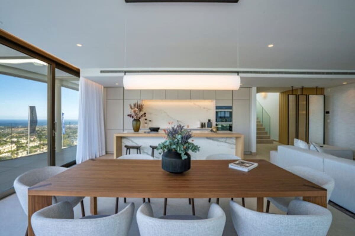 3 quarto Penthouse para venda em Benahavis com piscina garagem - 1 295 000 € (Ref: 9816379)