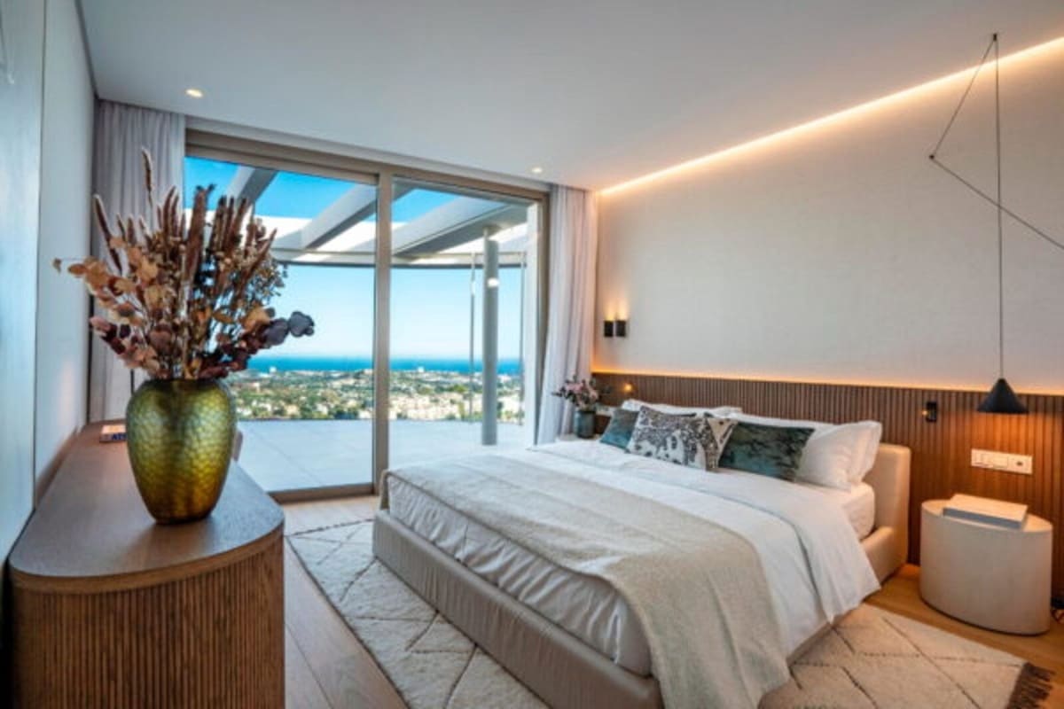 3 quarto Penthouse para venda em Benahavis com piscina garagem - 1 295 000 € (Ref: 9816379)