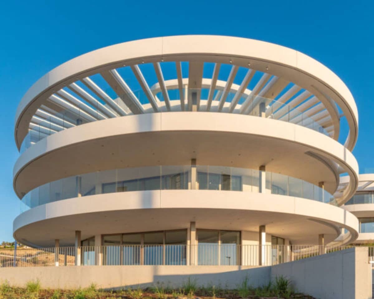 3 quarto Penthouse para venda em Benahavis com piscina garagem - 1 295 000 € (Ref: 9816379)