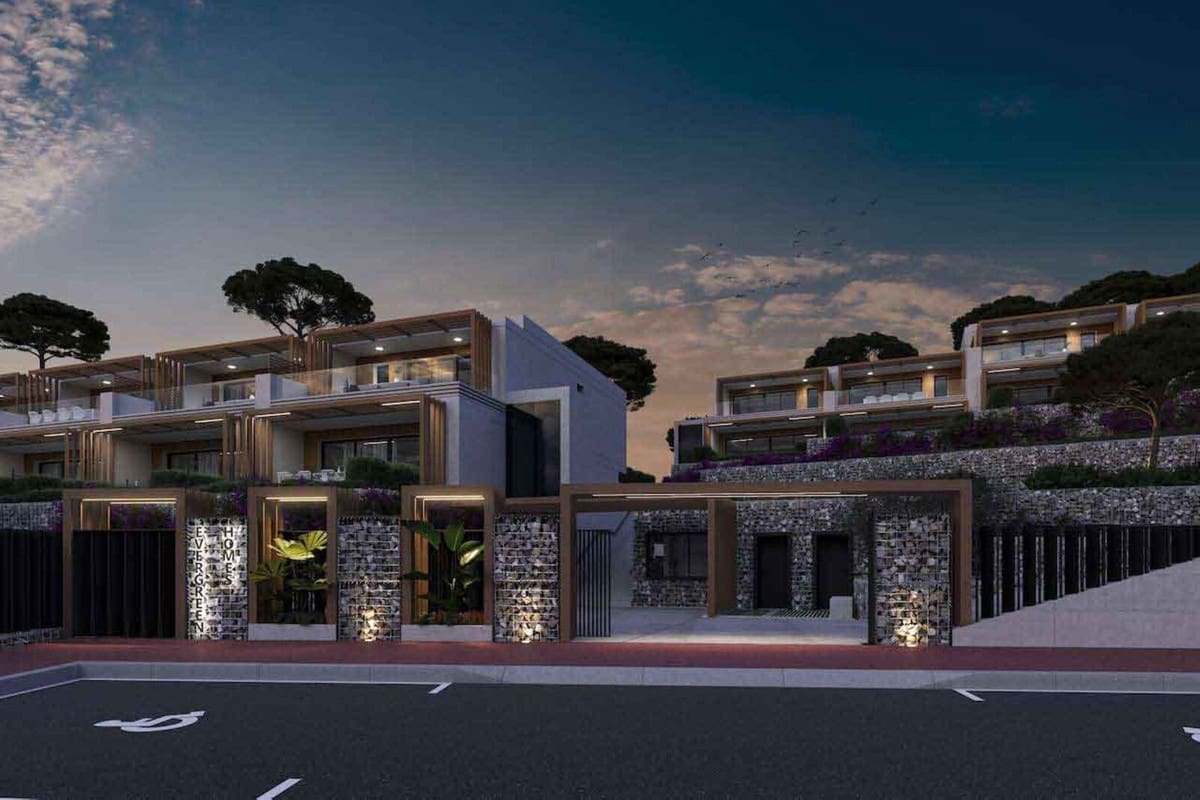 3 sypialnia Dom na sprzedaż w Mijas z basenem garażem - 822 000 € (Ref: 9819589)