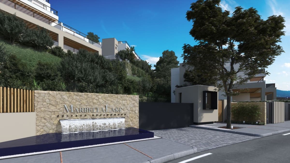 4 chambre Appartement à vendre à Nueva Andalucia avec piscine garage - 1 490 000 € (Ref: 9821383)