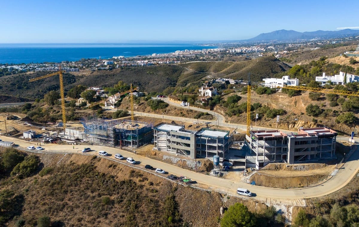 3 Zimmer Apartment zu verkaufen in Marbella mit Pool Garage - 1.350.000 € (Ref: 9821386)