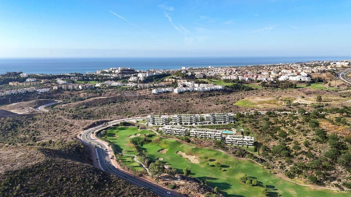 3 quarto Apartamento para venda em La Cala de Mijas com piscina garagem - 435 000 € (Ref: 9821412)