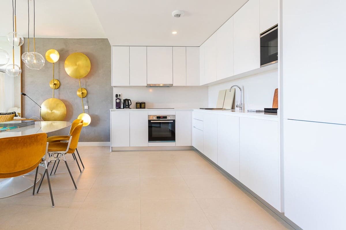 3 sypialnia Apartament na sprzedaż w La Cala de Mijas z basenem garażem - 465 000 € (Ref: 9821414)