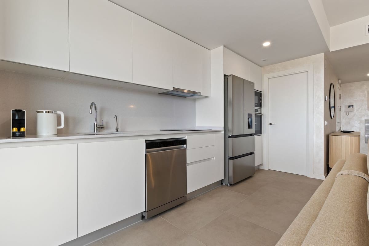 Apartamento Playa de 1 habitación en Torremolinos en venta con piscina garaje - 595.000 € (Ref: 9821433)