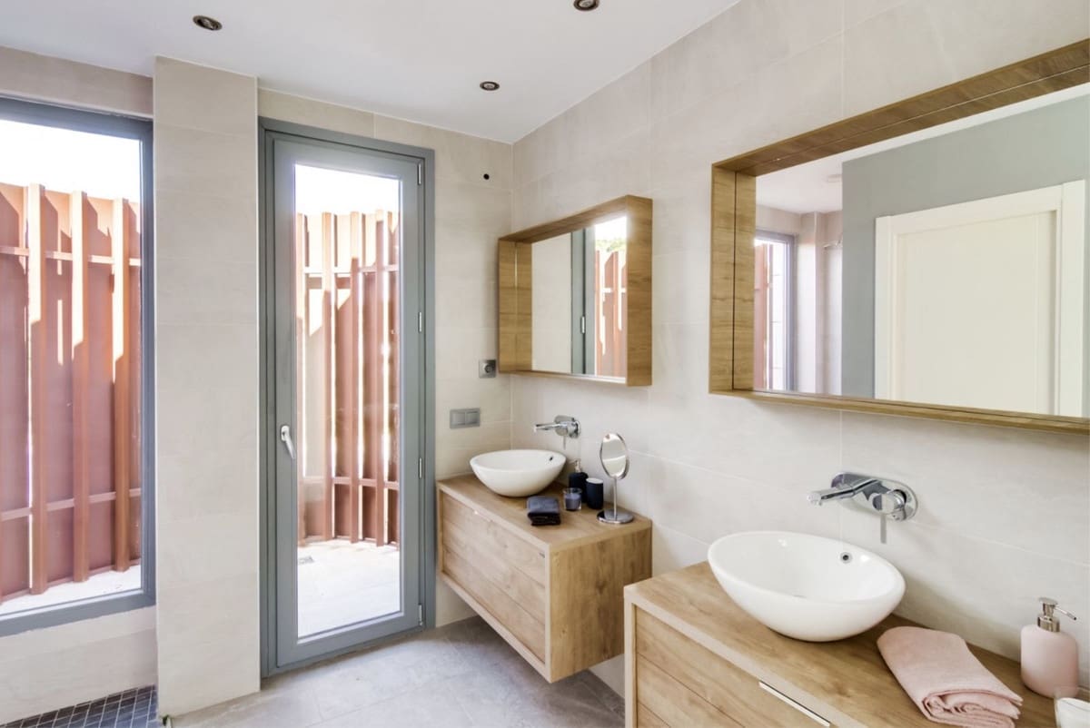 3 bedroom Villa for sale in Mijas Costa with pool garage - € 850,000 (Ref: 9821442)