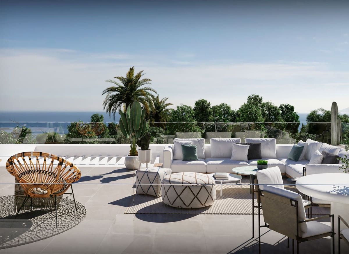 5 soverom Villa til salgs i New Golden Mile med svømmebasseng garasje - € 2 500 000 (Ref: 9821446)