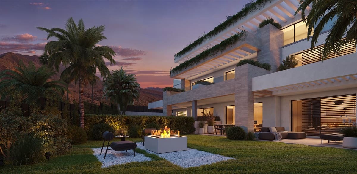 2 soverom Leilighet til salgs i Estepona med svømmebasseng garasje - € 700 000 (Ref: 9821460)