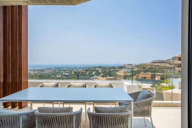 3 soverom Penthouse til salgs i La Quinta, Benahavís med svømmebasseng garasje - € 1 590 000 (Ref: 9828018)