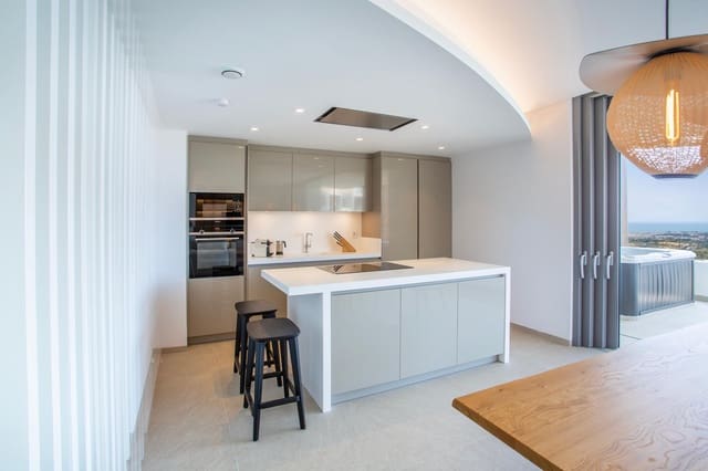 3 soverom Penthouse til salgs i La Quinta, Benahavís med svømmebasseng garasje - € 1 590 000 (Ref: 9828018)