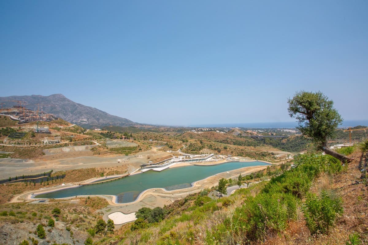 3 quarto Penthouse para venda em La Quinta com piscina garagem - 1 590 000 € (Ref: 9828018)