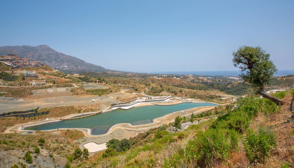 3 quarto Penthouse para venda em La Quinta com piscina garagem - 1 590 000 € (Ref: 9828018)