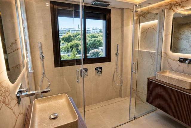 3 bedroom Apartment for sale in Selwo, Estepona with pool garage - € 695,000 (Ref: 9850800)