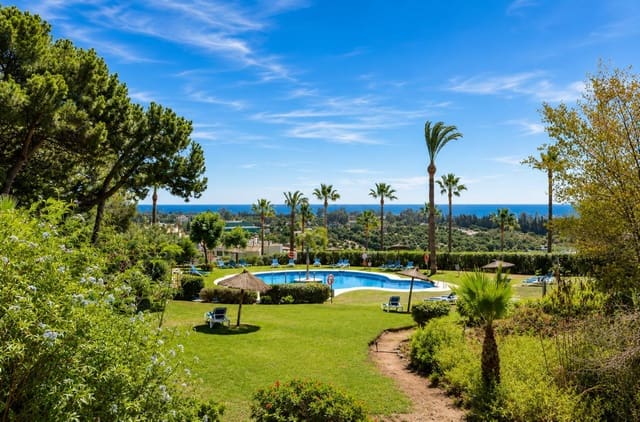3 soveværelse Lejlighed til salg i Selwo, Estepona med swimmingpool garage - € 695.000 (Ref: 9850800)