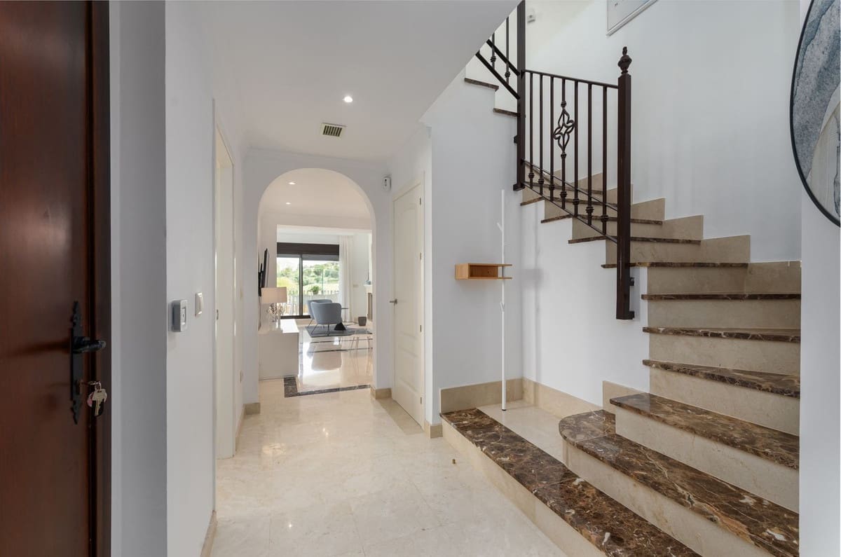 3 quarto Apartamento para venda em Casares com piscina garagem - 756 412 € (Ref: 9860967)
