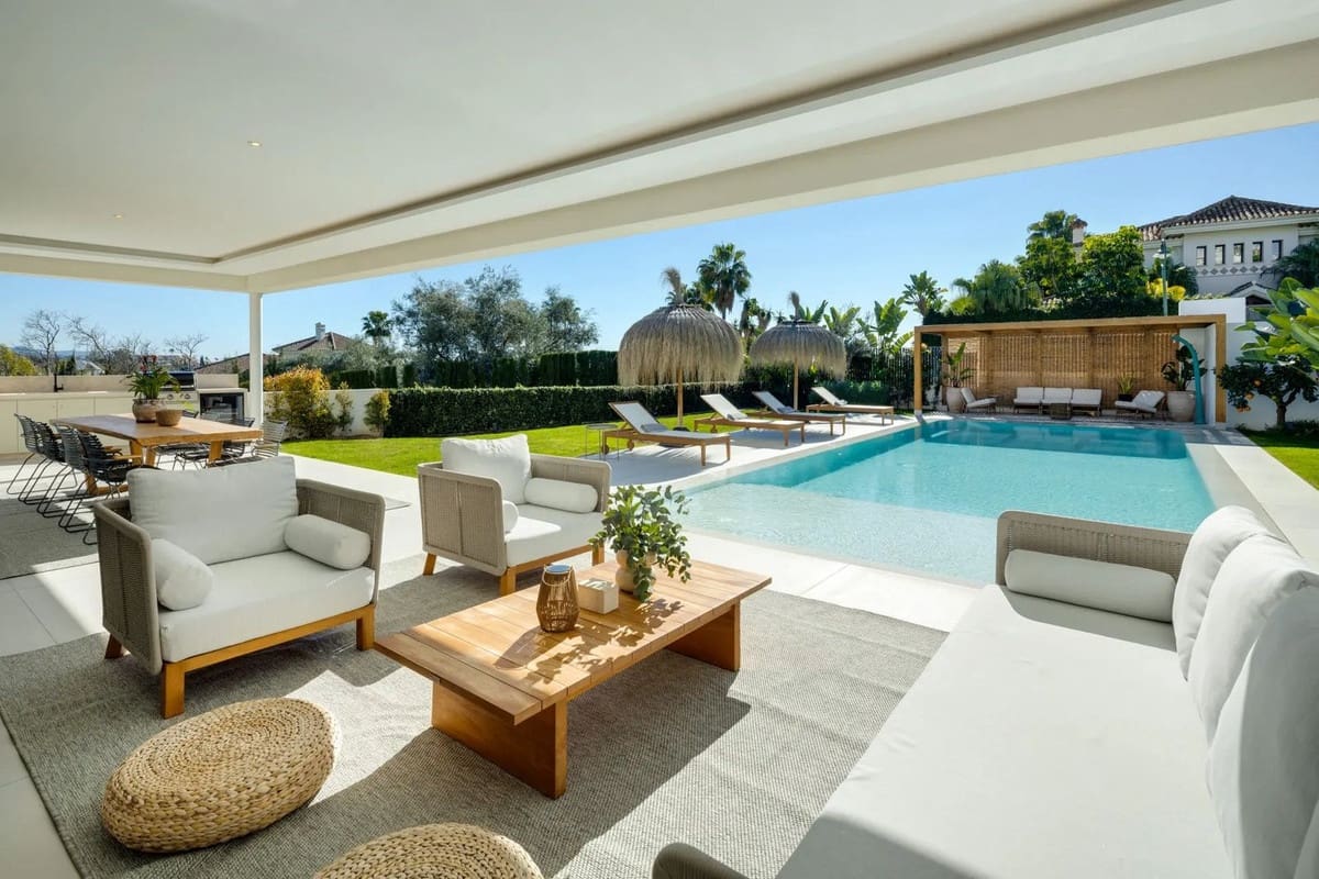 5 soveværelse Villa til salg i Marbella med swimmingpool garage - € 3.750.000 (Ref: 9860968)