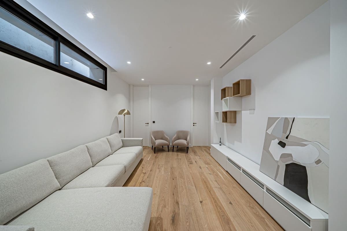 4 slaapkamer Villa te koop in Golden Mile met zwembad garage - € 6.500.000 (Ref: 9860985)