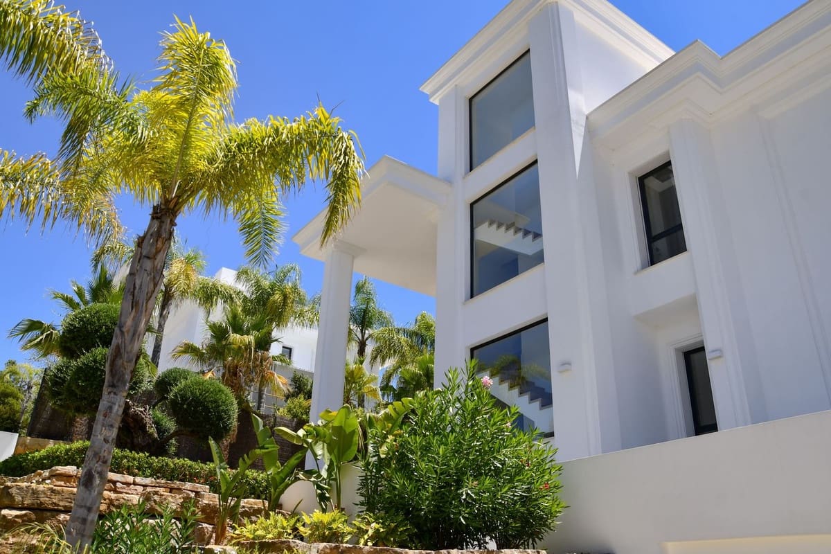 4 slaapkamer Villa te koop in Golden Mile met zwembad garage - € 6.500.000 (Ref: 9860985)