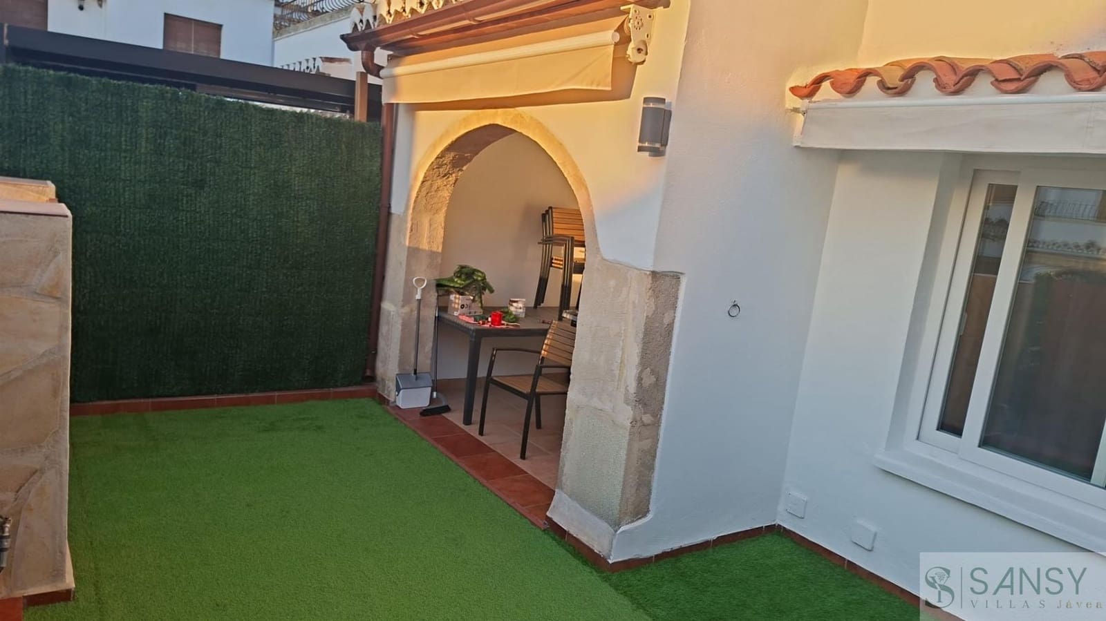 2 bedroom Semi-detached Villa for sale in Javea / Xabia with pool garage - € 460,000 (Ref: 10024974)