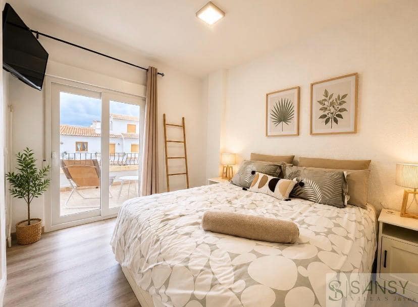 2 bedroom Semi-detached Villa for sale in Javea / Xabia with pool garage - € 460,000 (Ref: 10024974)