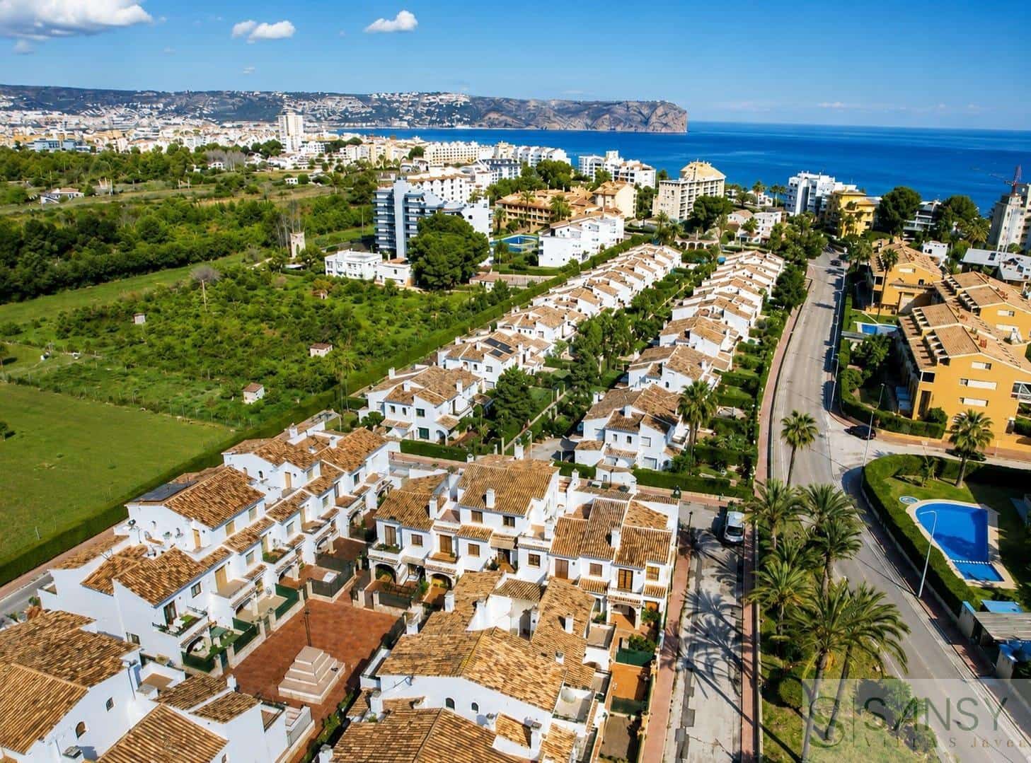 2 bedroom Semi-detached Villa for sale in Javea / Xabia with pool garage - € 460,000 (Ref: 10024974)