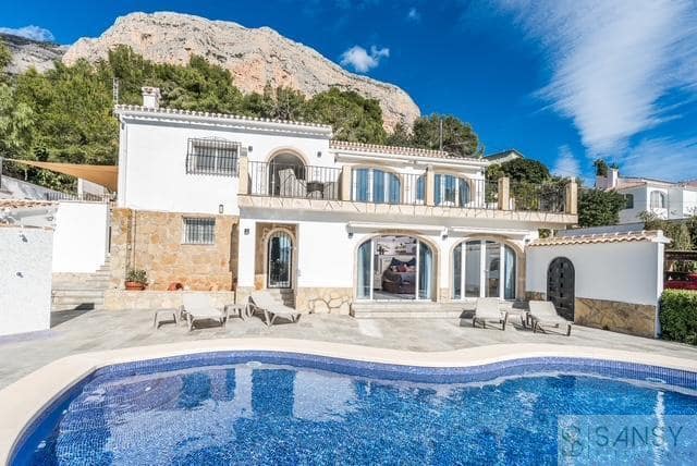 4 camera da letto Villa in vendita in Javea / Xabia con piscina garage - 1.075.000 € (Rif: 10027692)