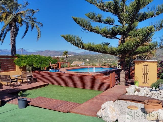 3 makuuhuone Maalaistalo myytävänä paikassa Teulada Pueblo, Teulada-Moraira mukana uima-altaan 
autotalli - 490 000 € (Ref: 10046594)
