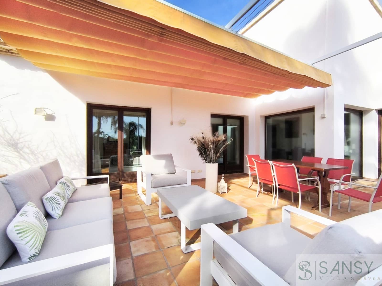 5 sovrum Villa till salu i Ondara med pool garage - 1 400 000 € (Ref: 10046595)