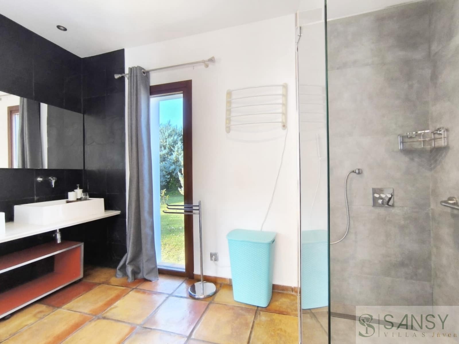 5 sovrum Villa till salu i Ondara med pool garage - 1 400 000 € (Ref: 10046595)