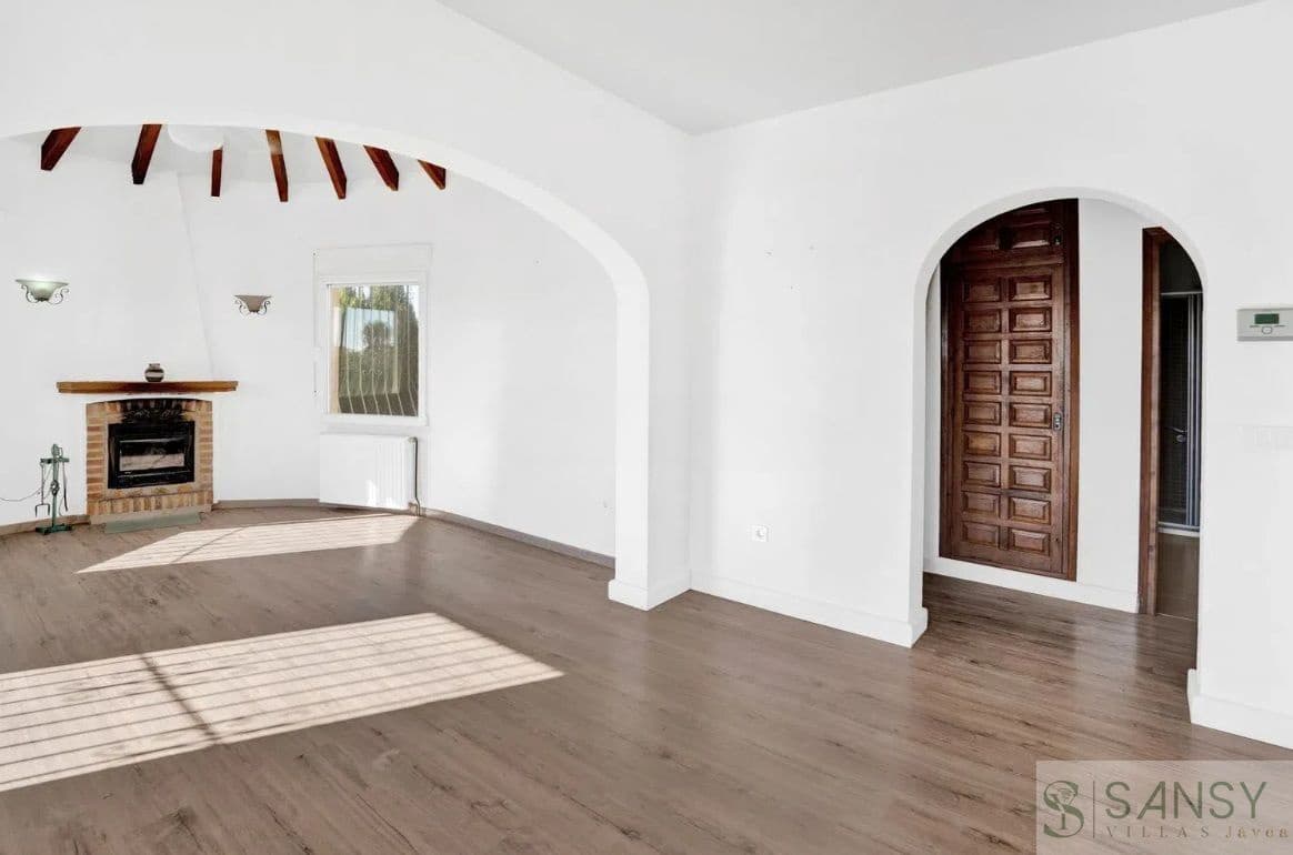 2 soveværelse Villa til salg i Calpe / Calp med swimmingpool garage - € 475.000 (Ref: 10046596)