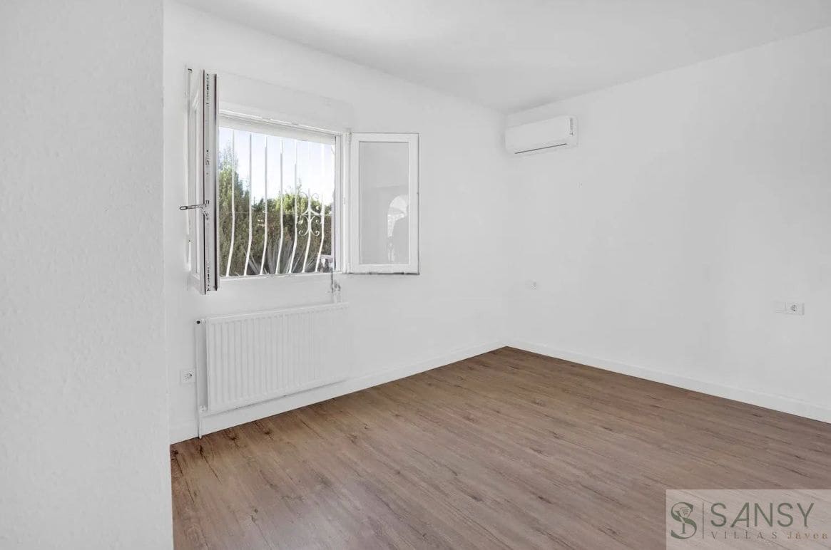 2 soveværelse Villa til salg i Calpe / Calp med swimmingpool garage - € 475.000 (Ref: 10046596)