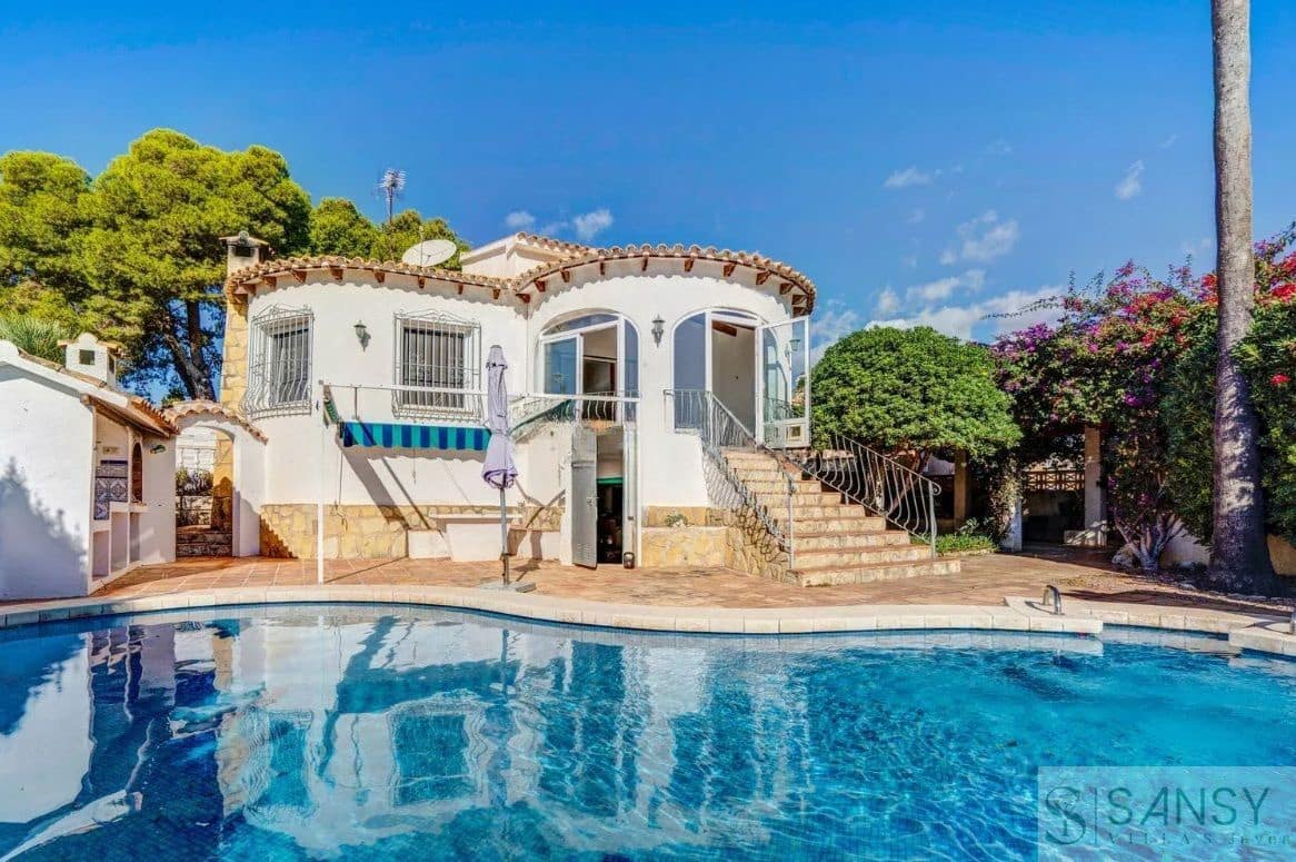 2 soveværelse Villa til salg i Calpe / Calp med swimmingpool garage - € 475.000 (Ref: 10046596)