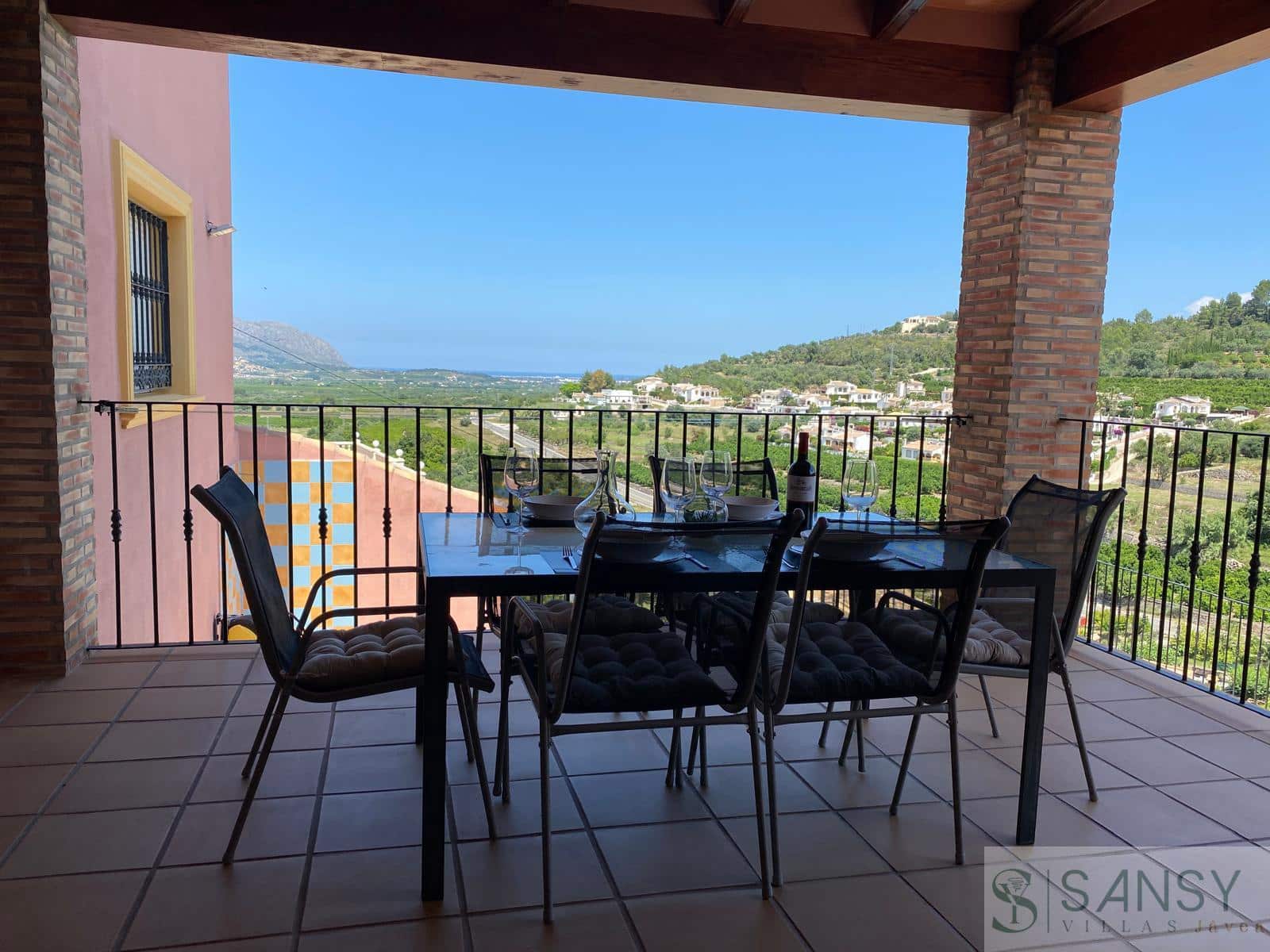 5 bedroom Villa for sale in Orba with pool garage - € 499,000 (Ref: 10046598)