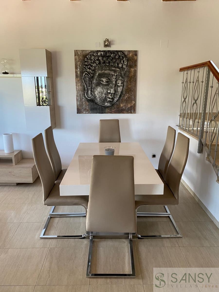 5 bedroom Villa for sale in Orba with pool garage - € 499,000 (Ref: 10046598)